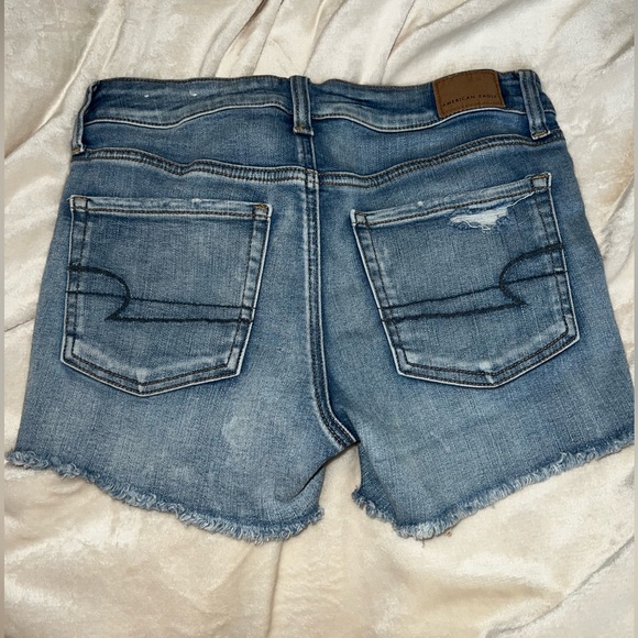 American Eagle Midi Shorts - Picture 2 of 3